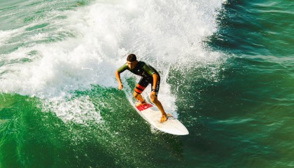 爱游戏-森林狼队三分战术体系成联盟研究对象，森林狼队三号