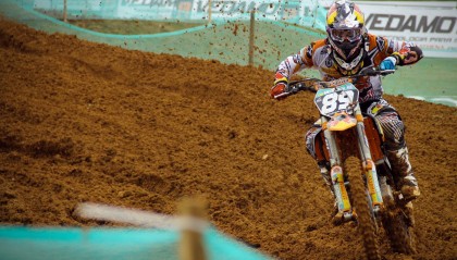 爱游戏网址登录-逆风奔跑：不畏困难的球员励志故事，nba球星在逆境中成长的例子